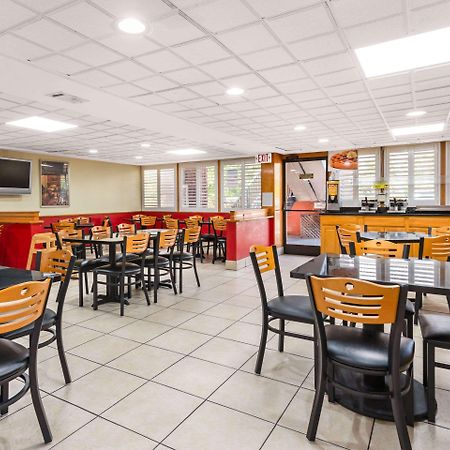 Quality Inn & Suites Orlando Airport Luaran gambar
