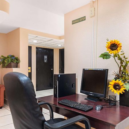 Quality Inn & Suites Orlando Airport Luaran gambar