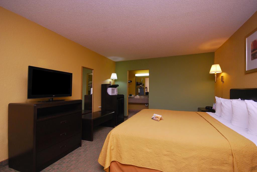 Quality Inn & Suites Orlando Airport Luaran gambar