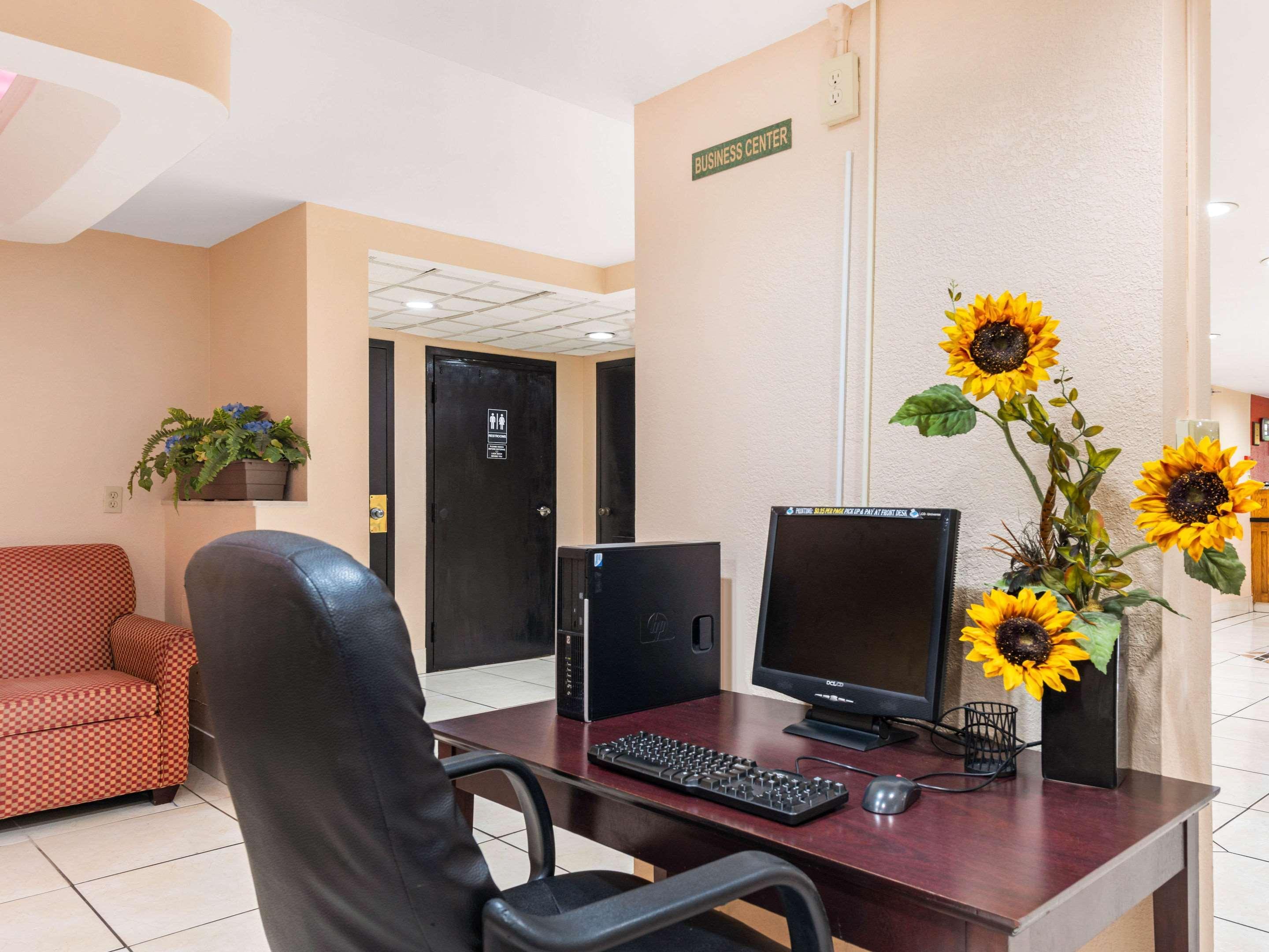 Quality Inn & Suites Orlando Airport Luaran gambar