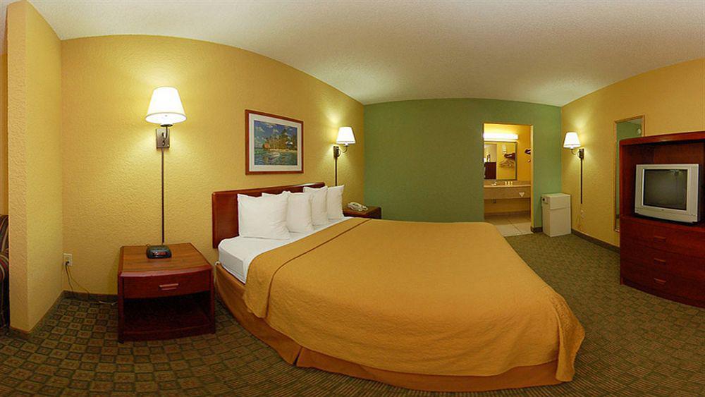 Quality Inn & Suites Orlando Airport Luaran gambar